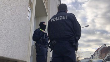 Vyšetrovanie Švajčiara spájaného s páchateľom teroristického útoku vo Viedni bolo zastavené