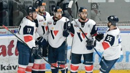 Hokejisti HC Slovan Bratislava deklasovali Liptákov a poistili si čelo tabuľky