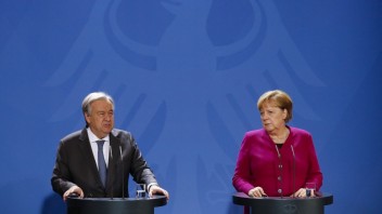 Guterres zrejme oslovil Merkelovú s pracovnou ponukou, malo ísť o post šéfky poradnej rady OSN