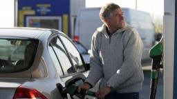 Vodiči by sa mali pripraviť na drahšie palivá. Cena ropy zlomila sedemročný rekord
