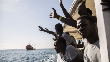 Štáty Európskej únie majú problém s nelegálnou migráciou. Brusel žiadajú o pomoc