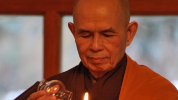 Zomrel vplyvný budhistický mních a odporca vojny vo Vietname Thich Nhat Hanh