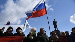 Rusko obvinenia Británie odmieta. Na Ukrajine nechce dosadiť bábkovú vládu