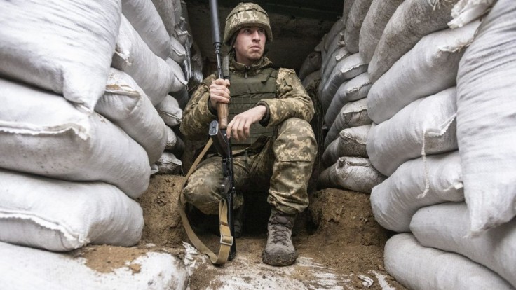 Nemecko dodá Ukrajine 5-tisíc vojenských prilieb. Berlín stojí na strane Kyjeva, vyhlásila ministerka