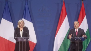 Orbán rokoval s Le Penovou. Hlavnou témou bolo budovanie užšieho spojenectva európskych konzervatívnych síl