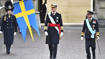 Švédska polícia zadržala muža. Podozrivý je z preletu dronu nad kráľovským palácom