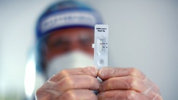 Vláda nakúpi ďalších päť miliónov antigénových testov, budú pre školy