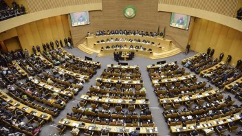 Africká únia prerušila diskusiu v rámci summitu. Zabránila tak roztržke medzi členskými štátmi