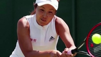 Tenistka Pengová sa stretla s prezidentom MOV. Tvrdenie o sexuálnom obťažovaní poprela