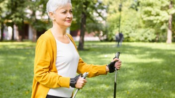 Starosti s pľúcami vyliečia prechádzky a dýchacie cvičenia. Kedy sa vám prehnane nafúknu?