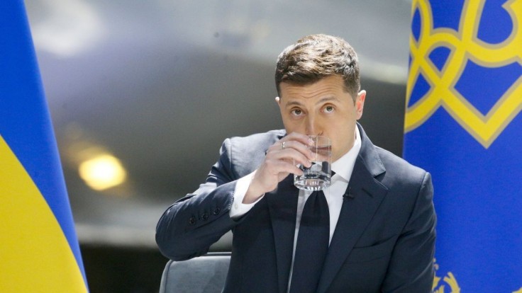 Zostávajú spoľahliví. Zelenskyj vyzval politikov a oligarchov, aby sa na Ukrajinu vrátili do 24 hodín