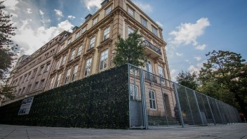 Nové sídlo americkej ambasády? Spojené štáty kúpili budovu neďaleko centra Bratislavy