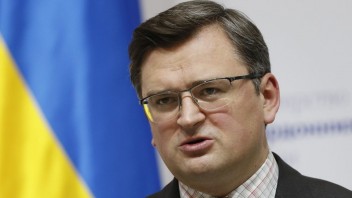 Ruské obvinenia sú absurdné, Ukrajina nikdy na nikoho neútočila, vyhlásil šéf ukrajinskej diplomacie