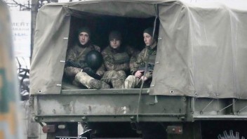 TA3 z ukrajinského Mariupoľa: Cesty sú smrteľne nebezpečné. Hlavný útok zrejme vedie na centrum krajiny