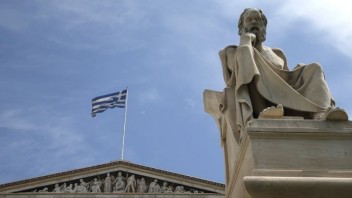 Grécko pozastavilo vydávanie povolení na pobyt pre ruských podnikateľov