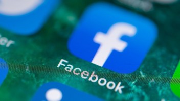 Facebook obmedzí prístup k ruským médiám RT a Sputnik v EÚ. Snaží sa tak zamedziť šíreniu dezinformácií