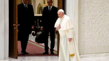 Toto nie je len vojenská operácia, ale vojna rozsievajúca smrť, skazu a utrpenie, tvrdí pápež František