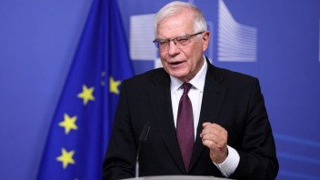 Únia vyčlení okamžitú humanitárnu pomoc pre Ukrajinu a Moldavsko, oznámil šéf európskej diplomacie