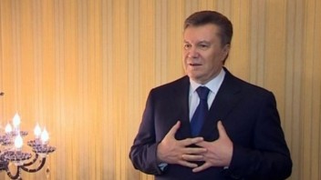 Zosadený proruský exprezident Ukrajiny vyzval Zelenského, aby sa vzdal