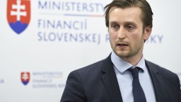 ROZHOVOR: Covid by sa mal správať už len sezónne, posledné zbohom ešte nedal, hovorí Smatana