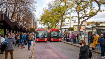 Bratislavskú mestskú hromadnú dopravu čakajú zmeny. Čo sa má zlepšiť?