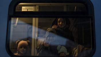 Rodina na Považí prichýlila 11 utečencov. Chcú žiť bežný život a nájsť si prácu