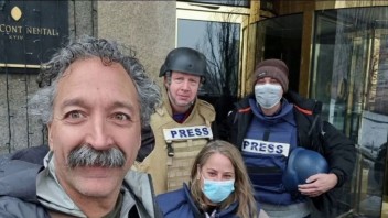 Francúzsko vyšetruje smrť kameramana stanice Fox News ako možný vojnový zločin