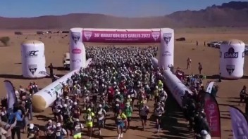 Odštartovali preteky Marathon des Sables. Prvú etapu zvládol najlepšie Rachid El Morabity