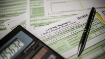 Finančná správa spustila online poradňu, klientom pomôže s vyplnením daňového priznania