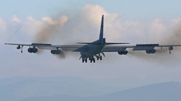 Švédsky vzdušný priestor narušili ruské lietadlá, dve z nich niesli jadrové zbrane