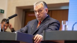 Šimečka považuje Orbánove víťazstvo za zlú správu pre všetkých, aj pre Slovensko