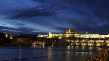 Pražský hrad je podozrivý zo zničenia utajovaných dokumentov. Podobnej situácii čelil aj v minulosti