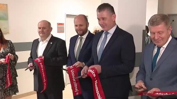 Bratislavská nemocnica Svätého Michala otvorila špecializované centrum,  budú tak môcť ošetrovať viac bežných ľudí