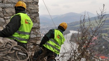 Roľník spod Spišského hradu uzavrel skratku horolezcom, podnikateľ si takto chráni svoj súkromný majetok