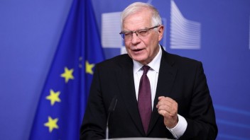 Borrell: Prioritou Únie by mala byť ďalšia vojenská pomoc pre Ukrajinu, nie ďalšie sankcie