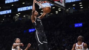 NBA: Do play-off postupuje Brooklyn a Minnesota
