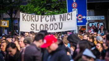 Korupcia aj násilie voči menšinám. USA zverejnili správu o stave ľudských práv na Slovensku