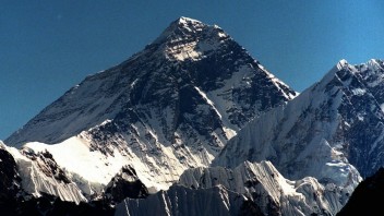Ukrajinská horolezkyňa vystúpi na Mount Everest. Zapichnutím vlajky chce získať podporu pre svoju krajinu