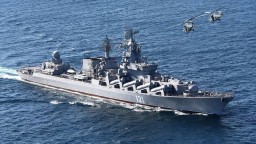 Krížnik Moskva obrancov Hadieho ostrova vyzýval, aby sa vzdali. Teraz leží na dne Čierneho mora