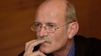 Zomrel bývalý riaditeľ Slovenského rozhlasu, prozaik a esejista Ján Tužinský. Mal 71 rokov