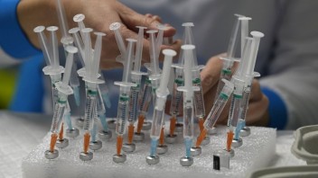 Vakcína proti omikronu bude v Nemecku k dispozícii od septembra
