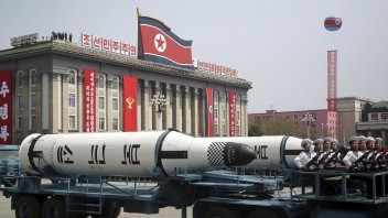 Severná Kórea vykonala tento rok viac než 12 skúšok zbraní. USA vyzvali na návrat k diplomatickým rozhovorom