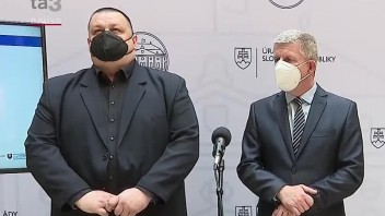 TB hlavného hygienika SR J. Mikasa a ministra zdravotníctva V. Lengvarského o uvoľňovaní opatrení