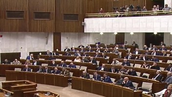 Hlasovanie poslancov parlamentu o vydaní R. Fica na väzobné stíhanie