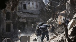 Rusko zhodilo fosforové bomby na oceliarne Azovstaľ po tom, čo Ukrajina zvíťazila v Eurovízii