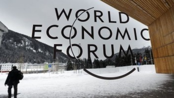 Svetové ekonomické fórum sa bude venovať aj obnove Ukrajiny, k účastníkom sa prihovorí Zelenskyj