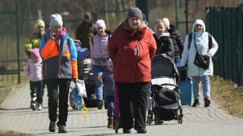 Cez hranice prešlo viac ako 3200 obyvateľov Ukrajiny, išlo najmä o ženy