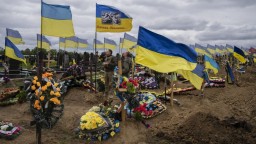 ONLINE: Ruskí vojaci strieľajú na pohraničné územia v Černihivskej oblasti. Zelenskyj plánuje zákon o postavení poľských občanov na Ukrajine