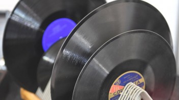 O gramofónové platne je záujem, v Trenčíne opäť rozbehli ich výrobu