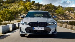 Facelift BMW radu 3 prináša dizajnové, ale aj funkčné zmeny